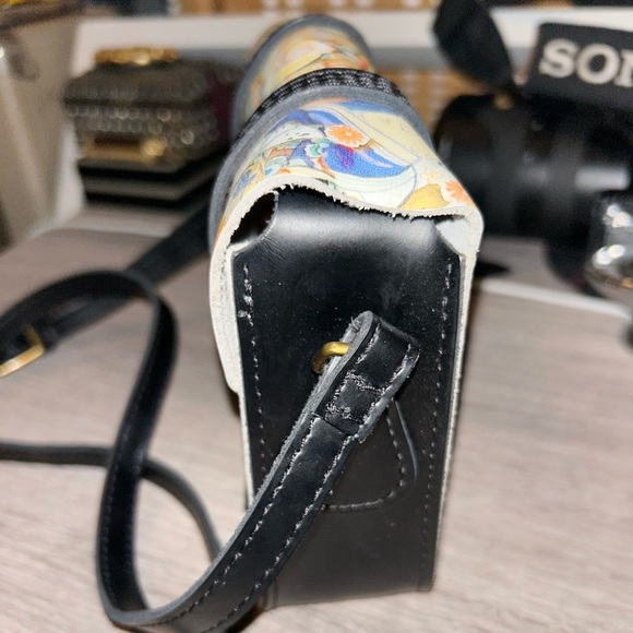 Dr. Martens 7" Eastern Art Leather Satchel Multi/Black - Picture 7 of 9